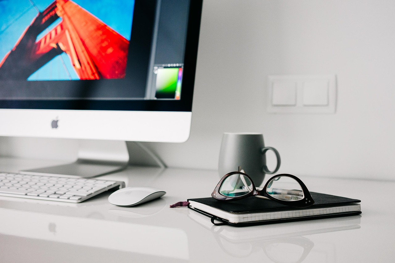 Virtual PA or Full-Time Admin: Which One Actually Makes Sense?